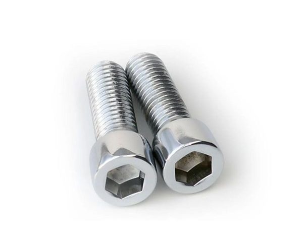 Винт с внутренним шестигранником DIN912